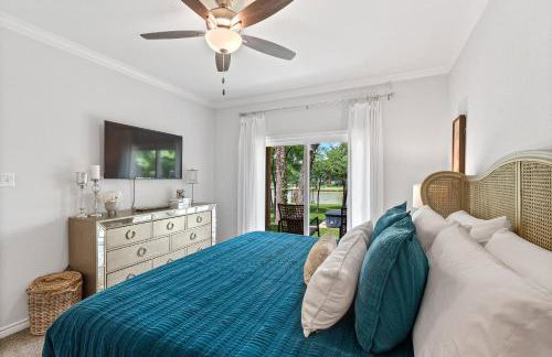 The Benjamin I - 2022 Built Luxury Retreat with Backyard Paradise with Hot Tub Outdoor Movie Screen Dock & Boat Rental - Foto 14