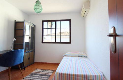 Global Properties, Adosado en la playa con piscina - Foto 11