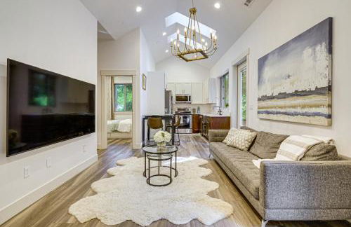 WFH-Friendly Gem with Creek 4 Mi to Sammamish Trail - Foto 1