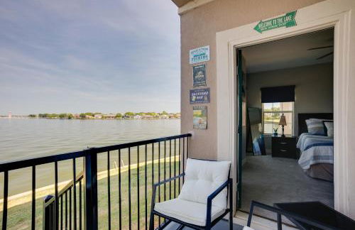 Lake Conroe Waterfront Home Patio and Shared Pool! - Photo 24