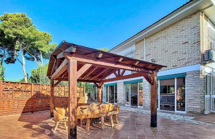 Catalunya Casas Superb Traditional Elegance walking distance to beach - Foto 9