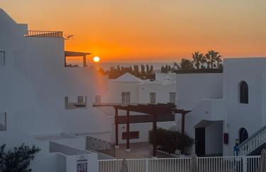 Pistachio Apartment 323 - Lanzarote Apartment - Foto 1