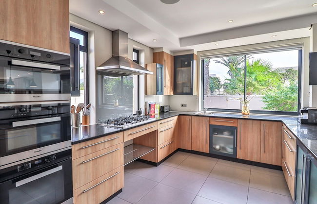 Bayhill Terrace 17 by CTHA - Photo 18