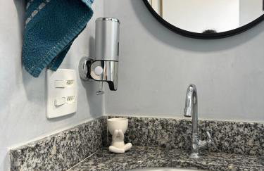 Studio Paris prox Metro Bras Feirinha Madrugada Templo Salomão - Photo 37