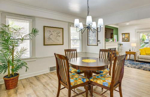 6 Mi to Arrowhead Stadium Charming Home with Porch! - Foto 6