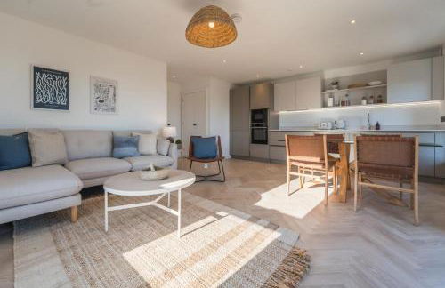 Gwel Y Mor Duo by Birch Stays New Home - Photo 73