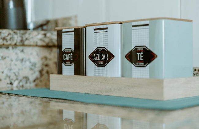 Seaview Splendor 2 Bedroom Modern Comfort - Photo 38