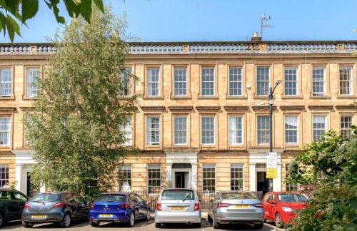 Lovely 2 Bedroom Garden Flat in trendy West End - Foto 3