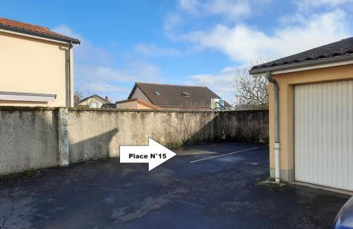 JOLI STUDIO AVEC PARKING ET NETFLIX - Proche du palais des exposition, du stade de Beaublanc et du Zenith - Foto 34