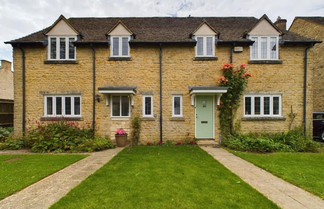 The Fosse Way Cottage - Breathtaking 5bdr Cottage With Parking Garden - Photo 6