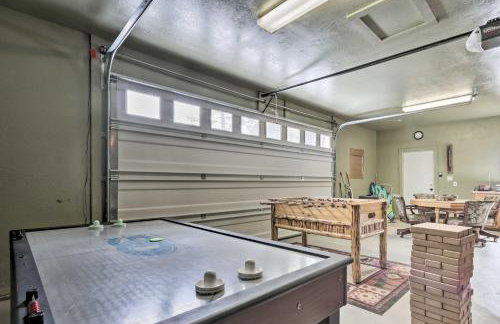 Fire Pit and Game Room Heber-Overgaard Cabin! - Foto 26