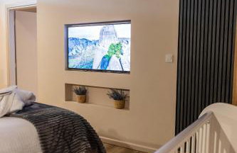 Omega Suites 31 - Photo 7