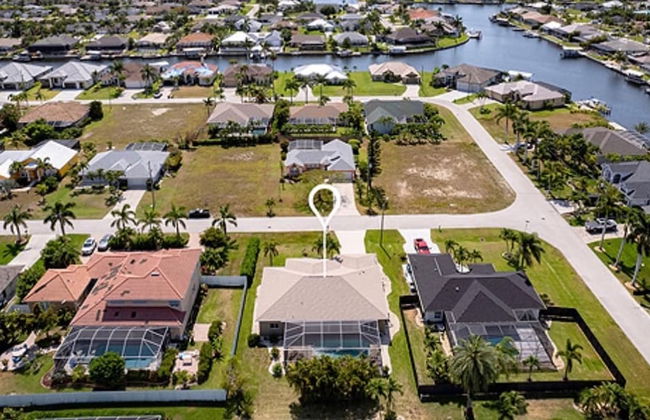 Family Friendly - Private Pool - Sleeps 10 - Foto 29