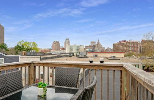 Jennifer's Penthouse Panoramic City Views w Deck - Foto 31