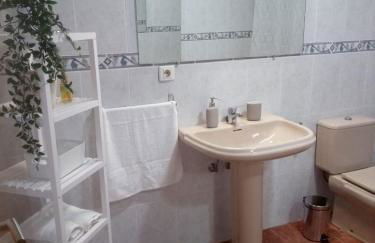 Apartamento Salamandra 100m2 con terraza y piscina - Photo 5