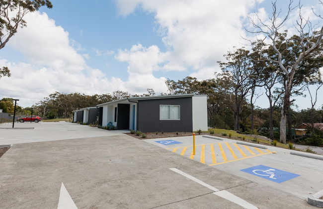 Beach & Bay Stay - Photo 1