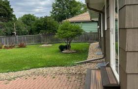 Beautiful luxury home freshly renovated with big yard, seating & grill pad - Foto 25