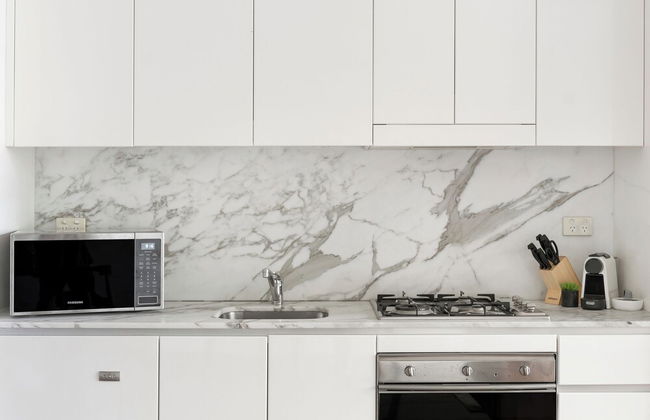 Crown Street Apartments by Urban Rest - Photo 15