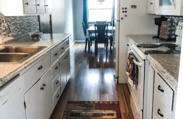 Entire House in the Heart of NW AR with Office Space - Foto 19