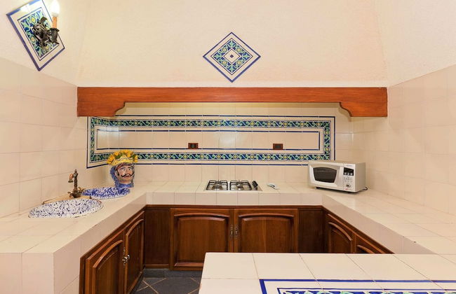 Holiday Home in Trapani With Sea View & Pool - Foto 12