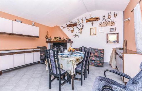 Two-Bedroom Holiday Home In Dolenja Vas - Foto 13