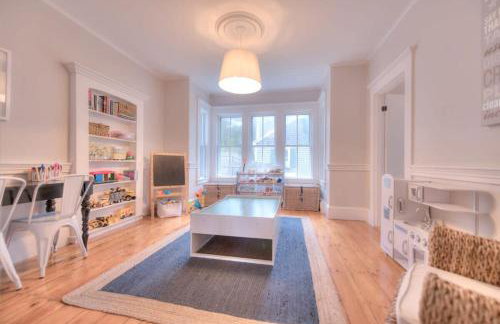 Gorgeous Traditional Home Modern Amenities Downtown Harwichport - Foto 13