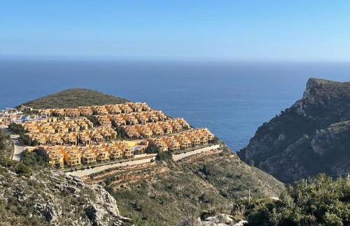 Tranquility, sun, breathtaking views & 7 minutes drive to sea - Foto 6