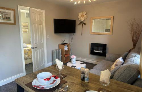 Lesbury Lodge - (a 'bijou residence') with hot tub - Foto 1