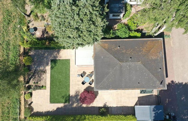 Glass Veranda Chalet in Nature - Foto 21