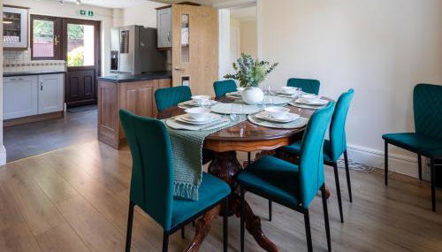 Comfy Chippenham Double Ensuite Home with Large Garden with Parking x 4 - Foto 5