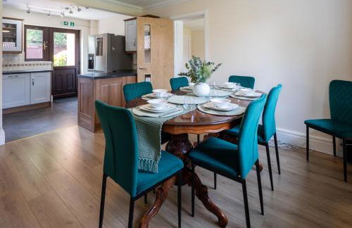 Comfy Chippenham Double Ensuite Home with Large Garden with Parking x 4 - Foto 5