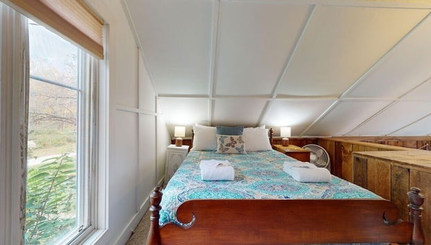 Pond View Cabin Brought to you by GetAway Vacations - Foto 2, Habitación