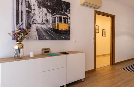 3 Bedroom Oeiras Wonder W/ Balcony by LovelyStay - Foto 5