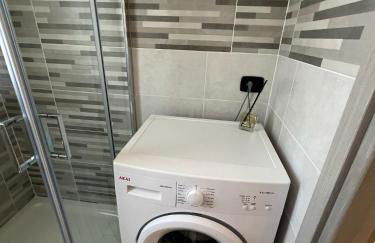 Little House - Photo 15