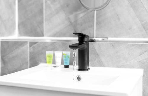 Modern 2-Bed Apartment - Jewellery Quarter - Fast Wi-Fi - Netflix 5AH - Foto 24