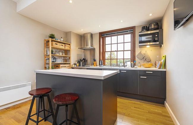 Peaceful Putney Apartment by Underthedoormat - Foto 15