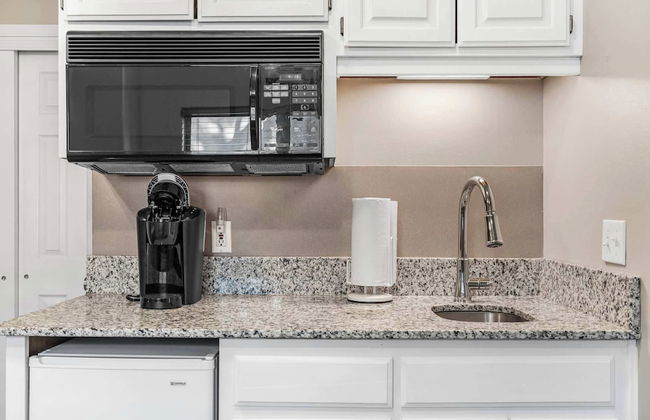 Oak Lane Escape - Branson - Resort Condo on Golf Course w/ Endless Amenities - Foto 7