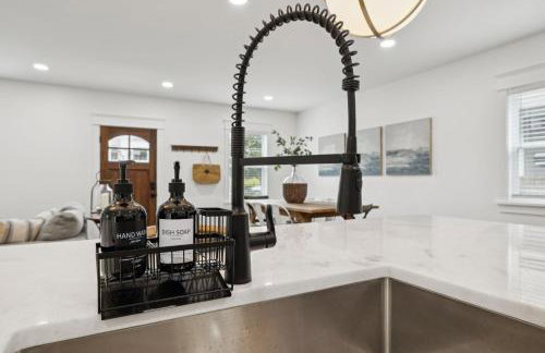 Nash Urban Oasis with Rooftop and Modern Amenities - Foto 20