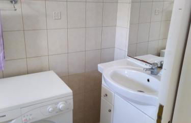 Private Little House in Lagonisi - Foto 10