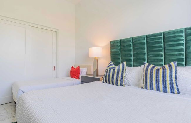 Sleeps 20 7-bedroom Villa w/ Pool, Putting Green & Hot Tub Bravo Villa #11 by Avantstay - Foto 73