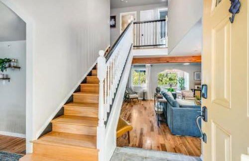 Hillside Cottaga- Private pond, hot tub, game room, by ONP - Foto 18