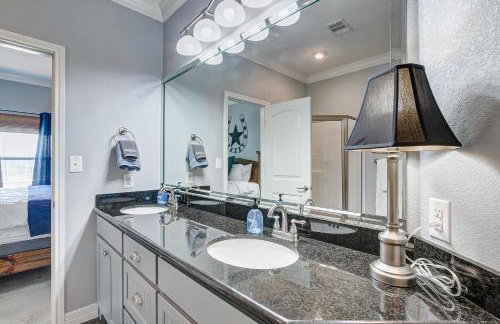 Beautiful Front Row Views - Tiki Bar - Playground - Foto 13