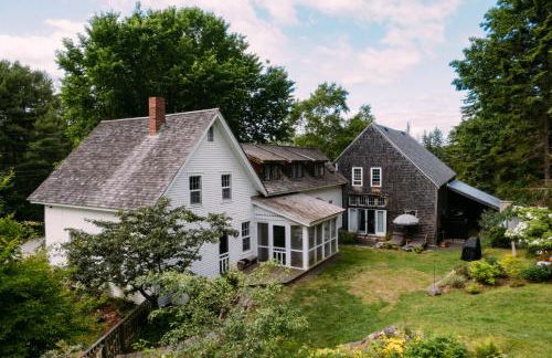 1850s Maine Farmhouse featured in Condé Nast Traveler with 11 Acres Near Water - Foto 54