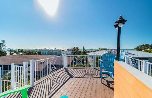 LUXURY VACATION HOME! ADD A GOLF CART!! - Photo 37