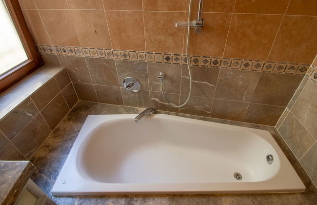 Art apartment in Mamila - Photo 24