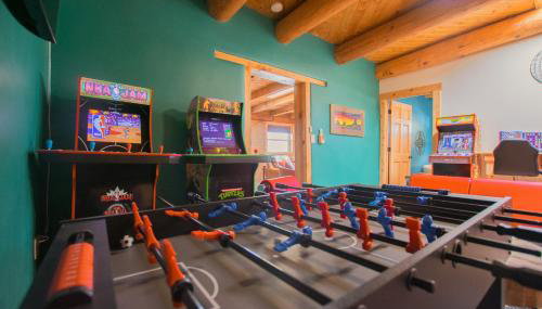 3 King Beds Hot Tub Arcades 5 Baths - Foto 3