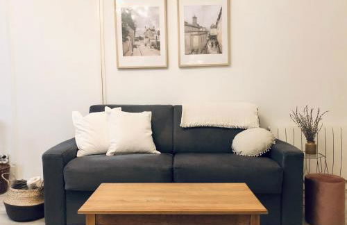 Elegant, Spacious Apartment in Historic Center of Tournon - Foto 22