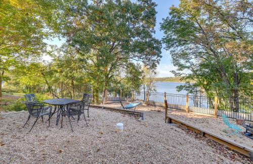 Lakefront Gem with Screened Porch and Game Room! - Foto 31
