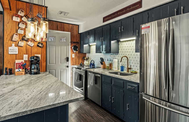 Mountain Magic by Avantstay Firepit + Game Room - Pool Table, Foosball - Foto 6