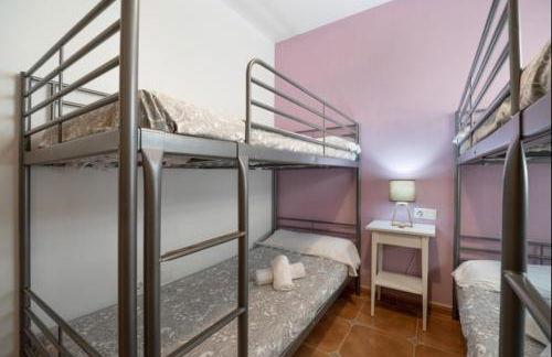 Esperanza free parking by Staycare - Photo 10